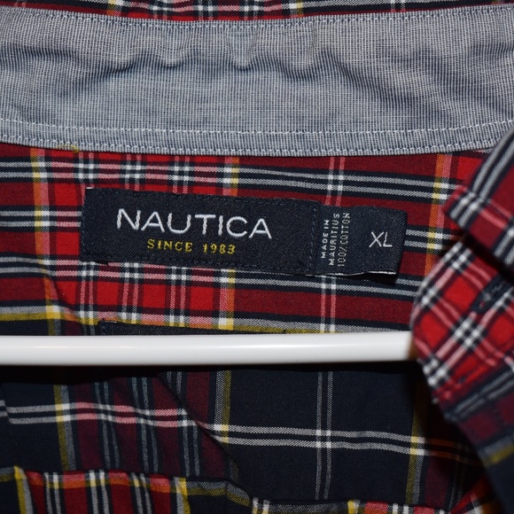 Men's Size XL Red Plaid Nautica Button-down - Picture 2 of 2